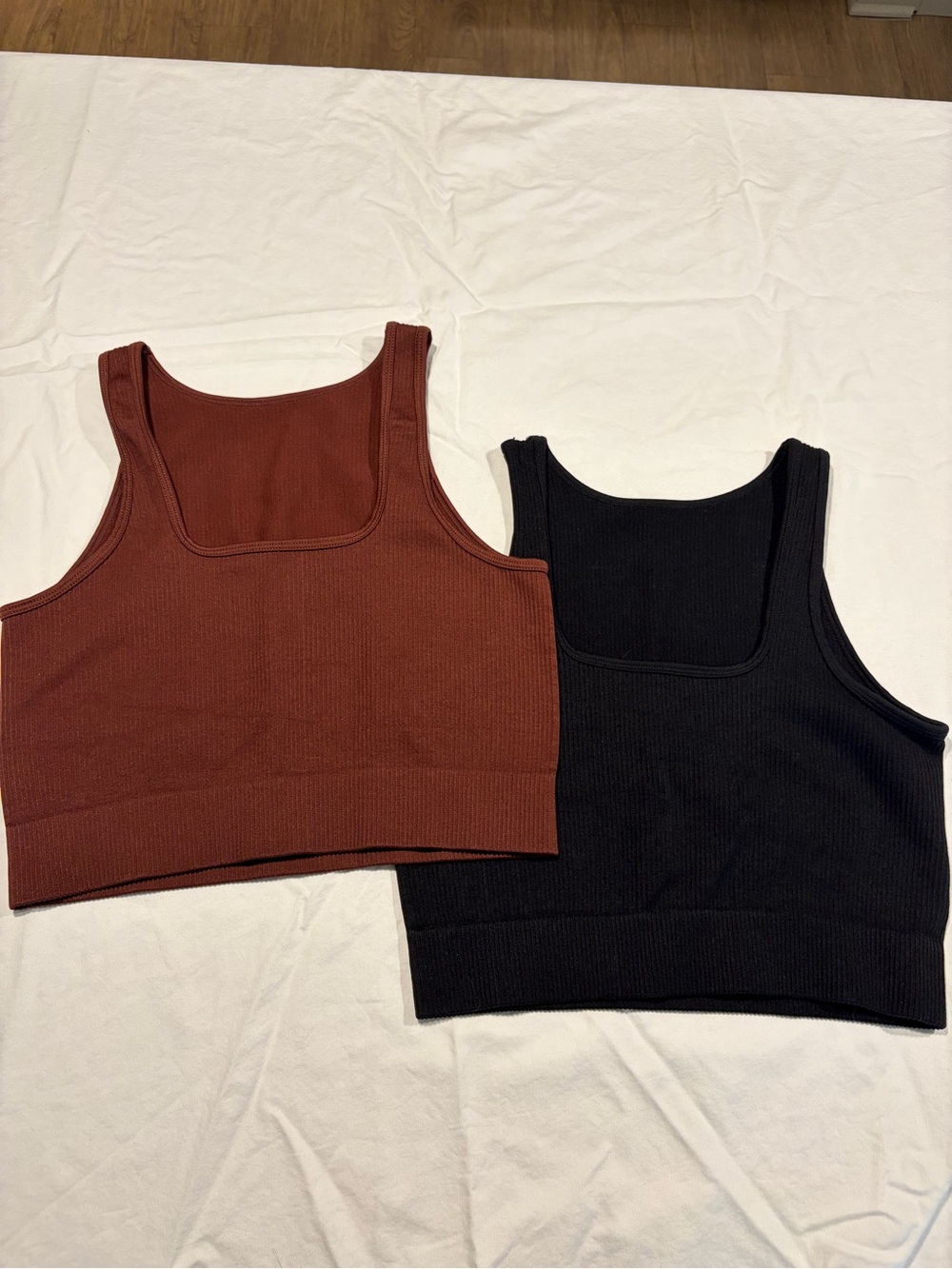 Ribbed Square-Neck Crop Tank - Rust and Black